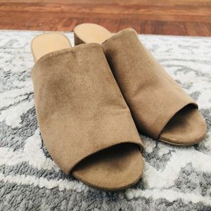 Suede mules size 6.5